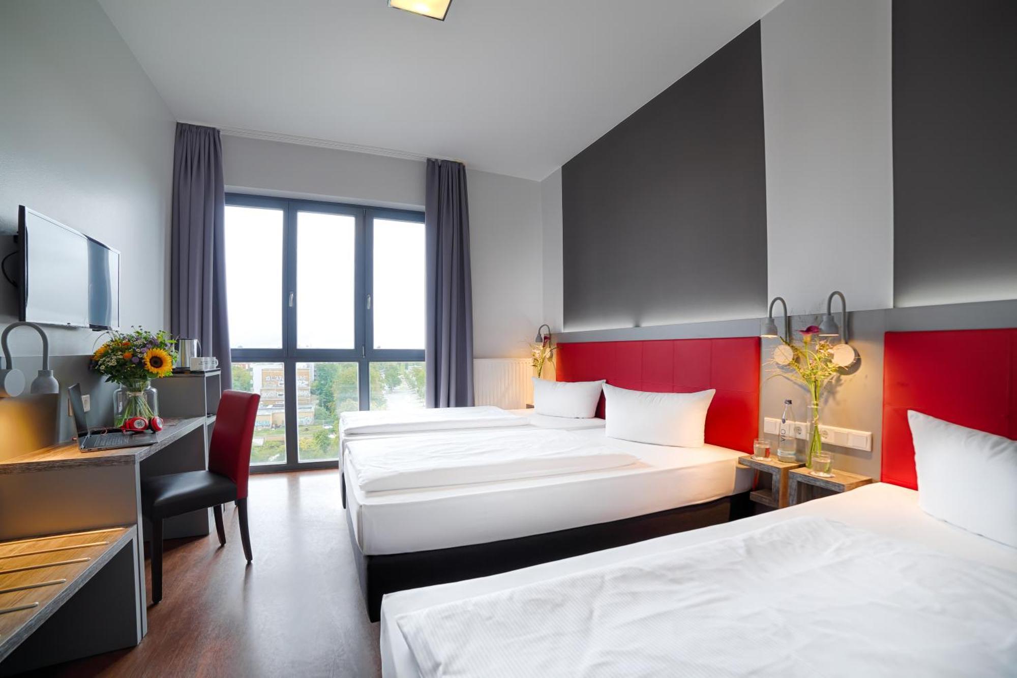 H+ Hotel 4Youth Berlin Eksteriør billede